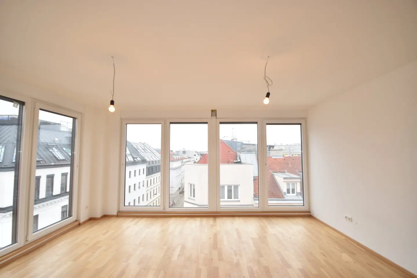 17th District - Living above the roofs of Vienna – Bright maisonette with large roof terrace