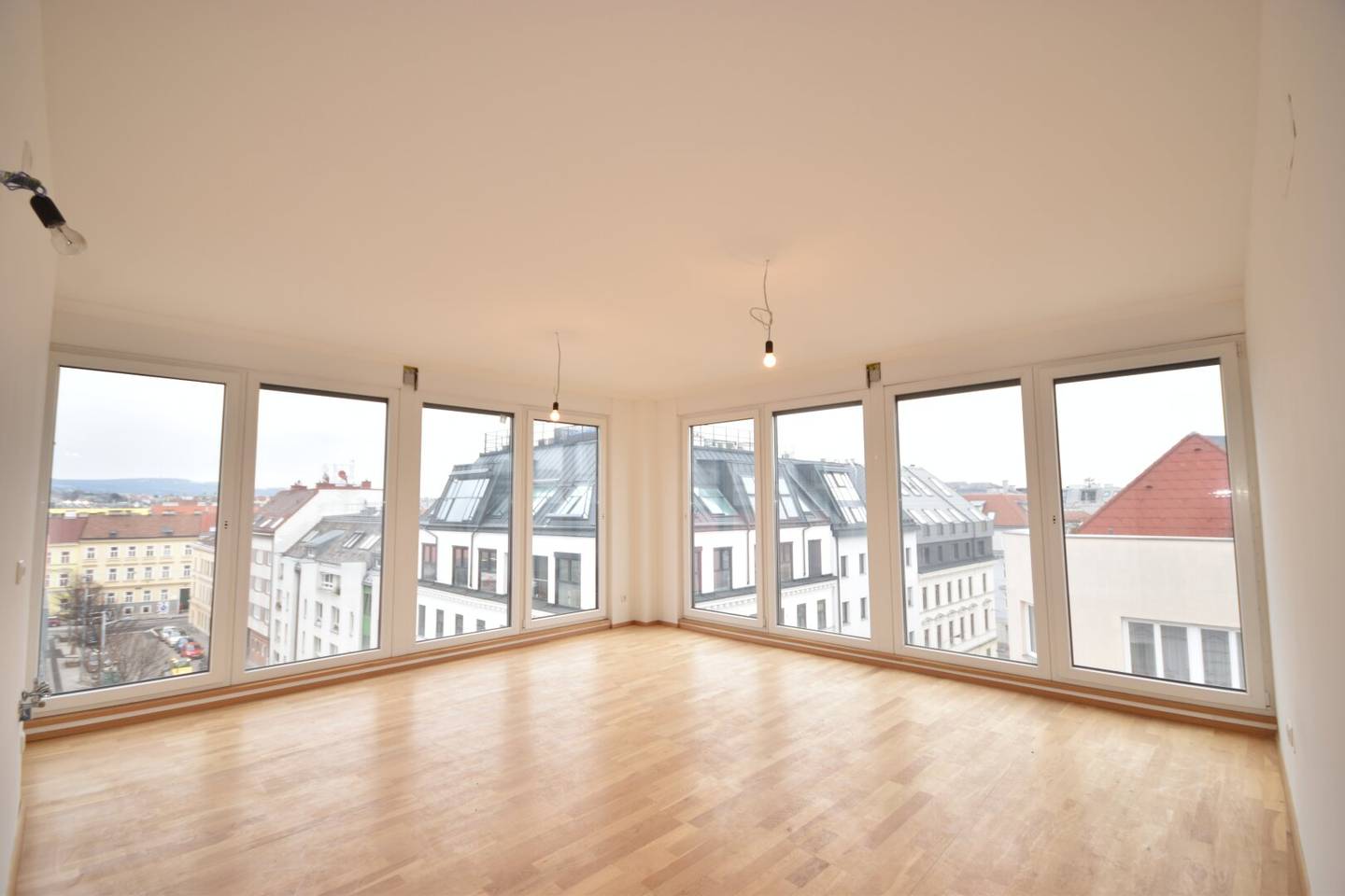 17th District - Living above the roofs of Vienna – Bright maisonette with large roof terrace