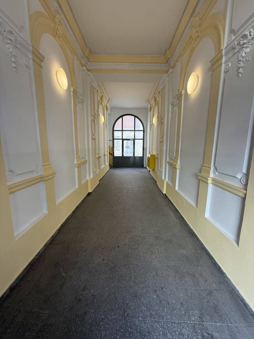 Charming 1-room apartment with elevator in 1160 Vienna, renovation project at a top price