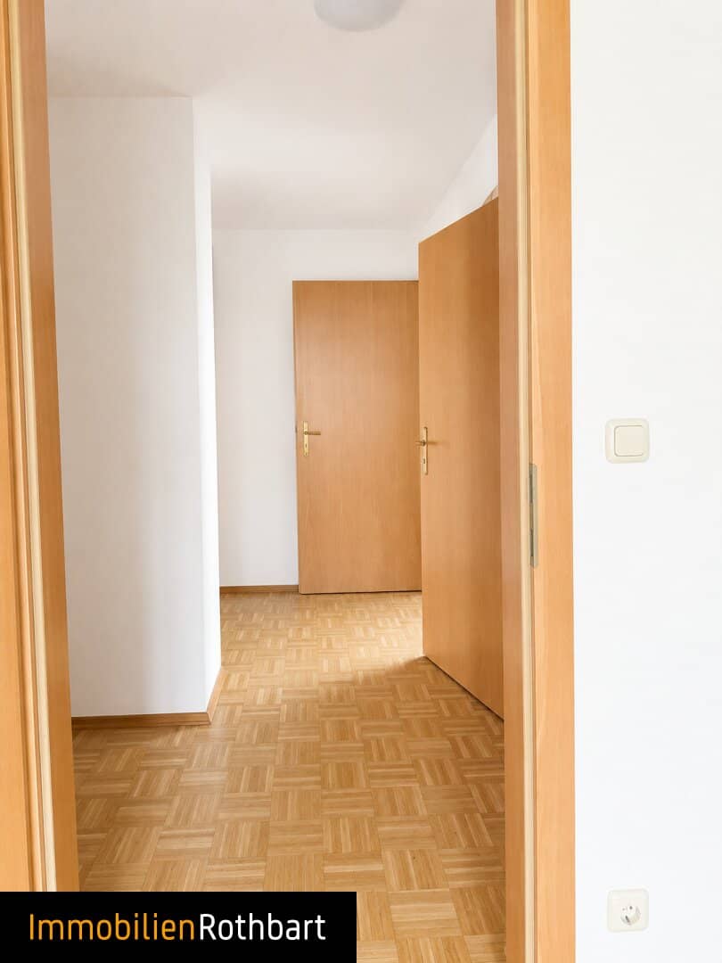 Großzügige Wohnung in ruhiger und grüner Lage.