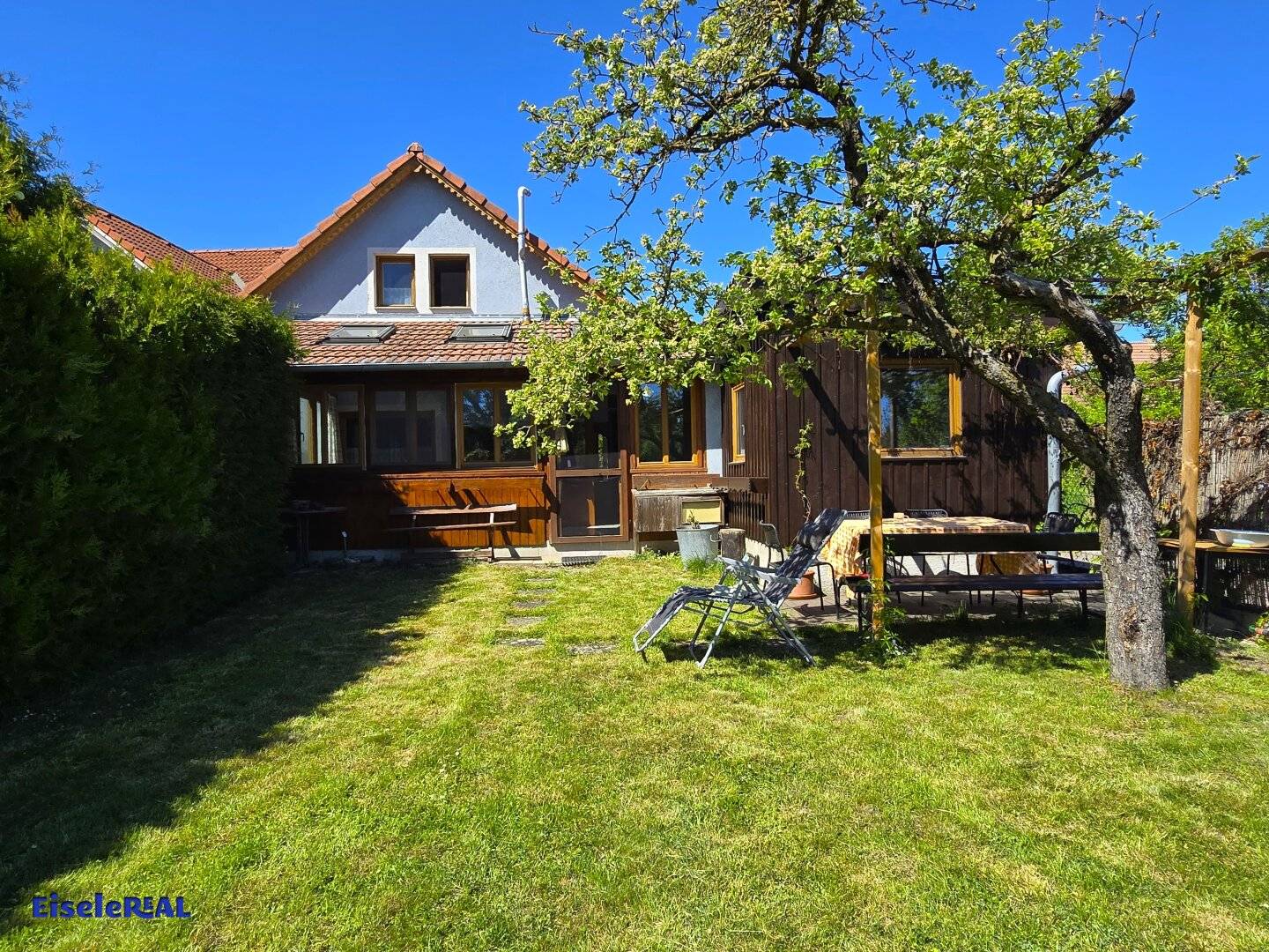 Older house seeks new owners with young ideas