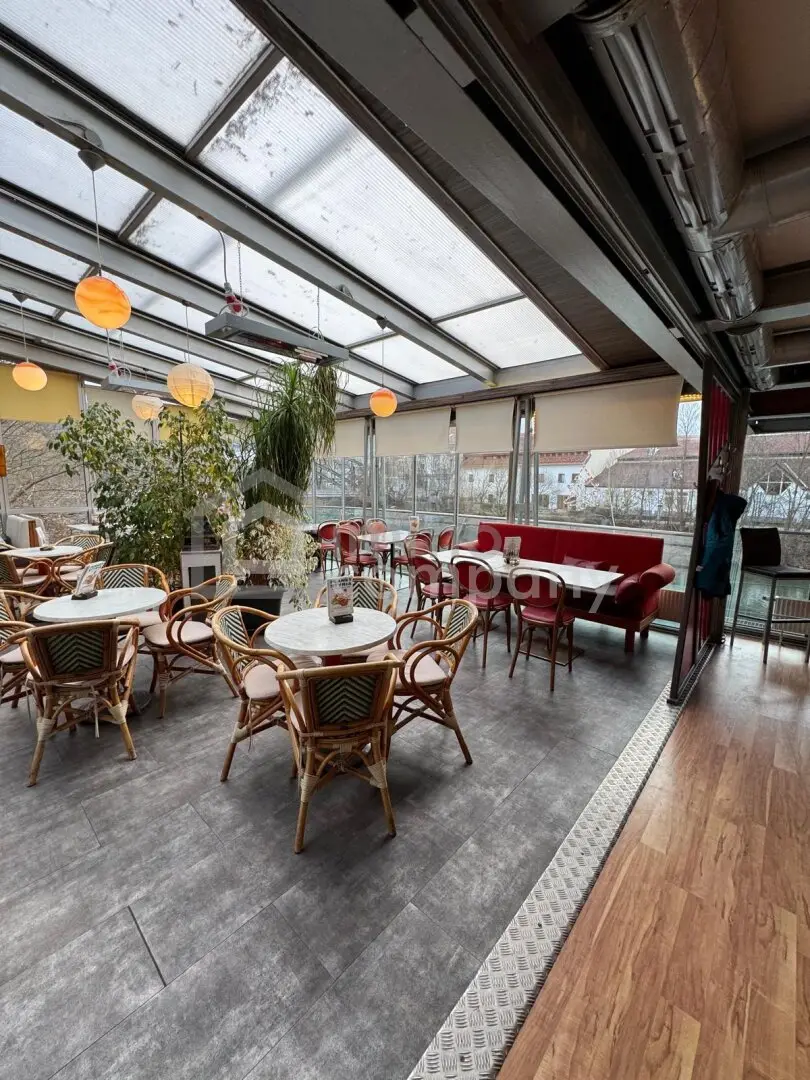 Gewerbe Café in Leoben – zentrale Lage, 210 m² Nutzfläche, Terrasse