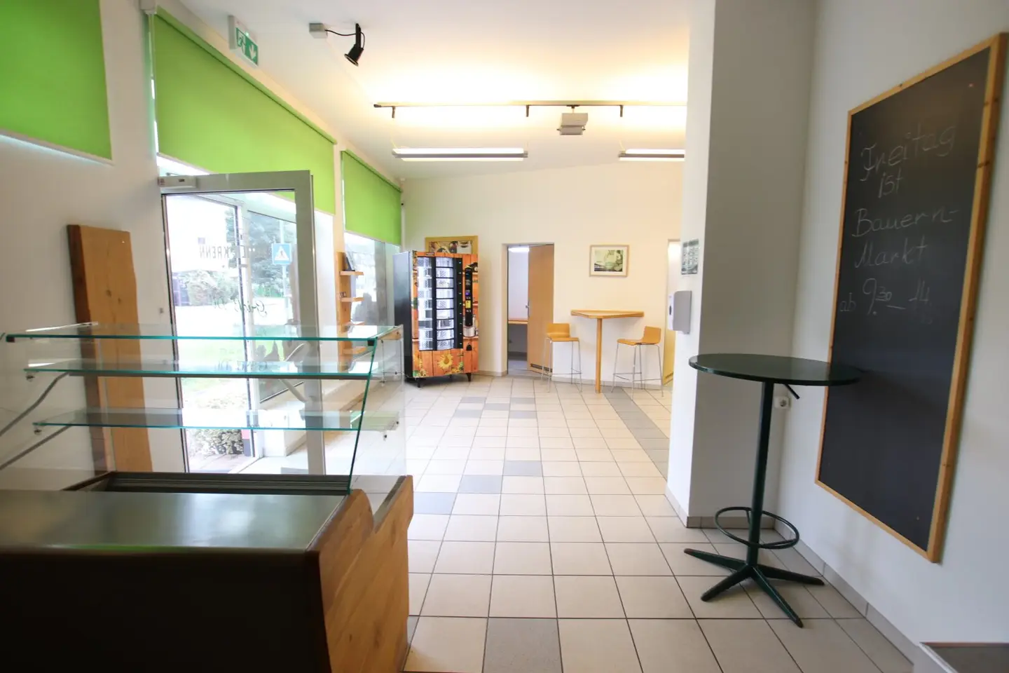 Commercial Premises/Office 85m² in Siebenhügelstrasse in central commercial location
