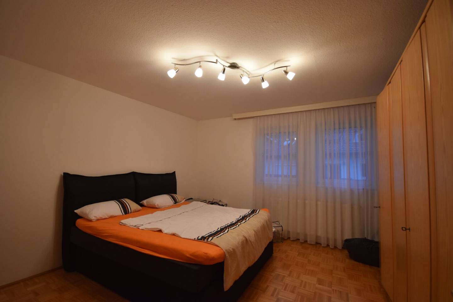 EUGENDORF - Geräumiges und möbliertes 2 Zimmer Apartment mit Balkon
