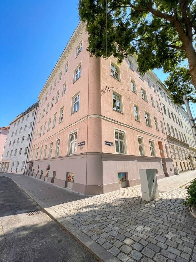 Modern 3-room attic apartment in 1120 Vienna – first occupancy, suitable for flatshare, 86.8 m²