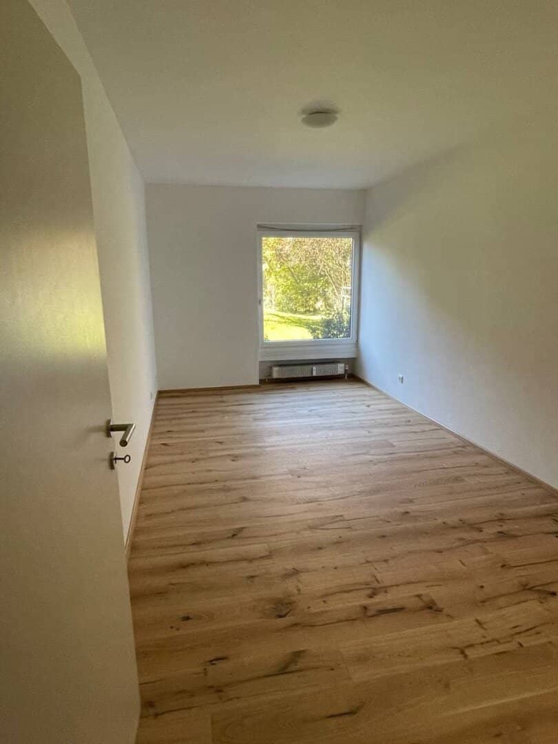 PARSCH - Family-friendly 3-room apartment with balcony in the green