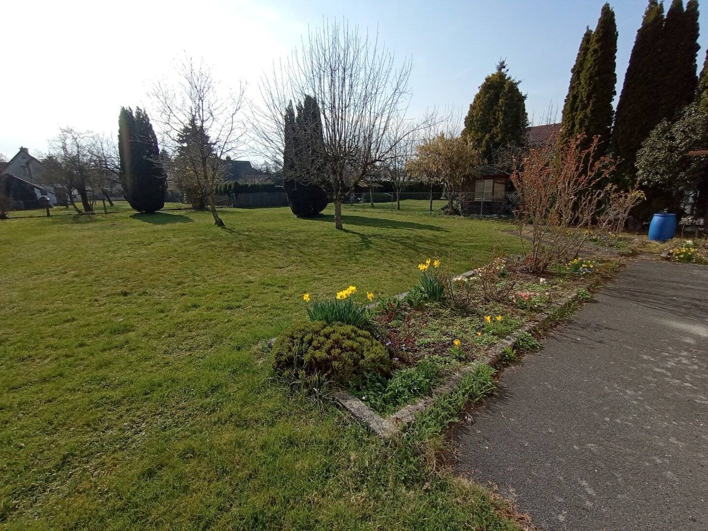 MAXGLAN Sunny building plot with mountain view