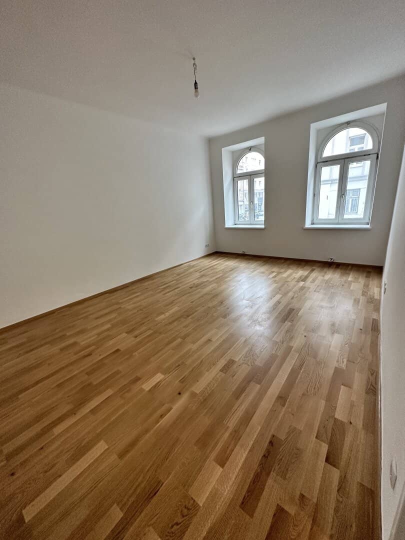 Modern 2-room apartment on the raised ground floor in 1160 Vienna, 64m², suitable for flatshare, €258,000