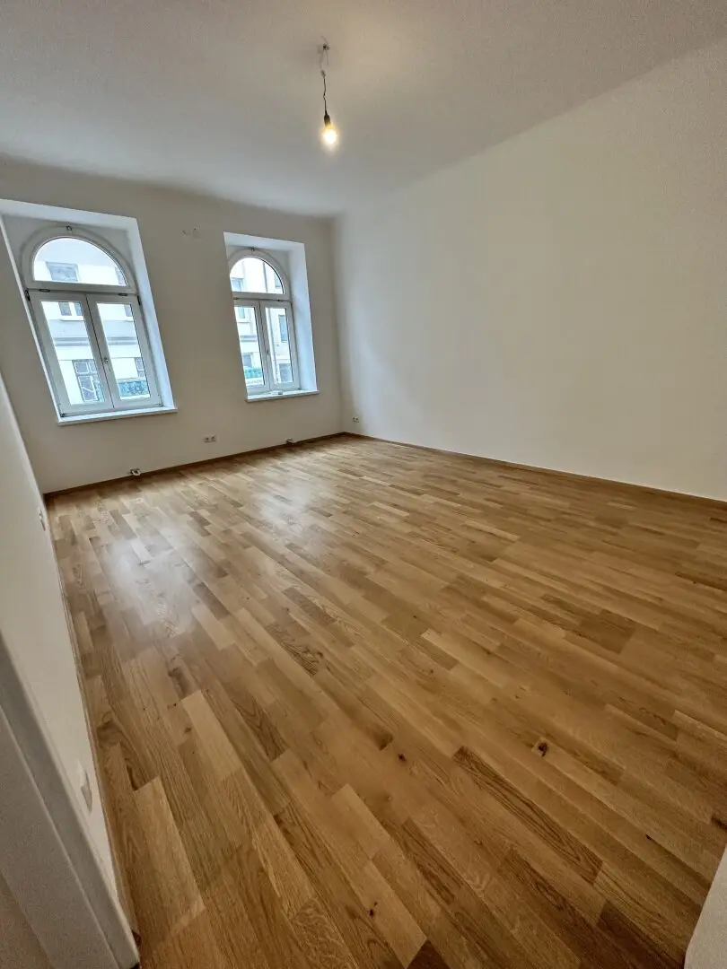 Modern 2-room apartment on the raised ground floor in 1160 Vienna, 64m², suitable for flatshare, €258,000