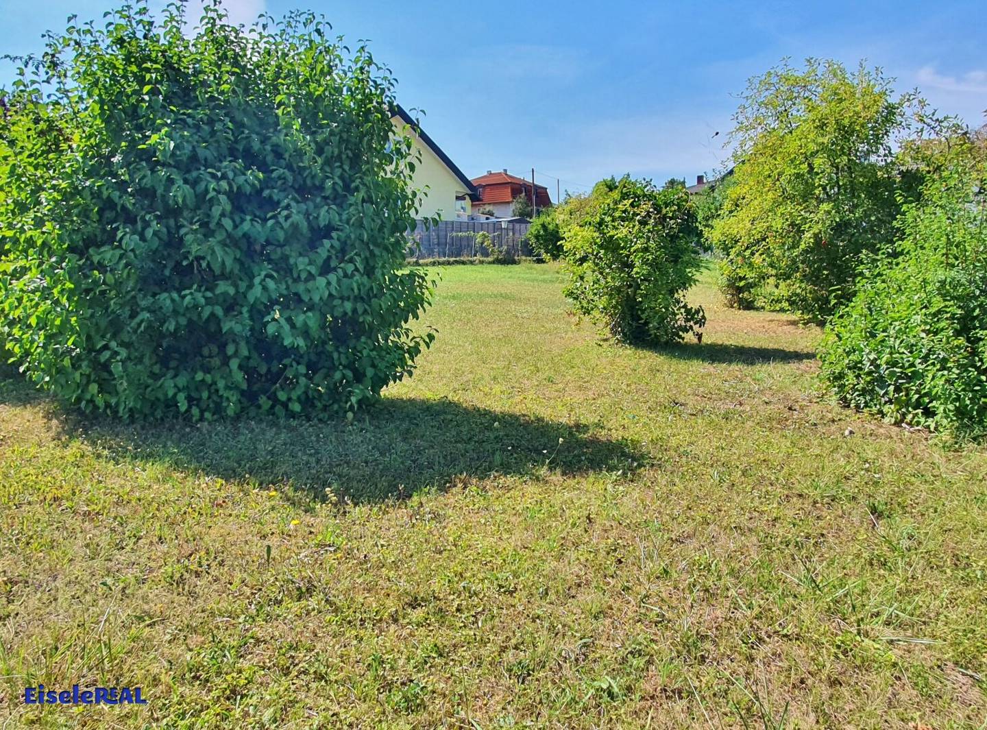 sonniger Baugrund für Einfamilienhaus