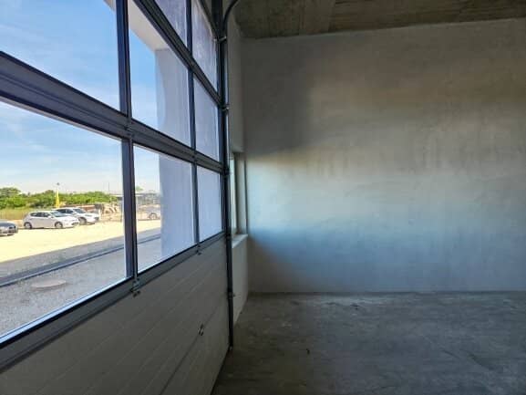 Top-Location: Vielseitig nutzbare Gewerbehalle in Wiener Neustadt