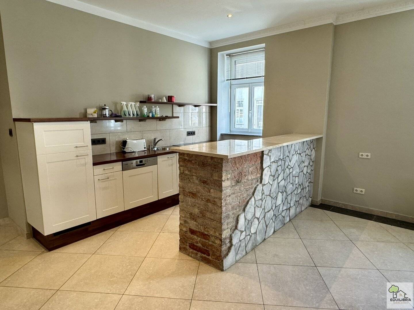 Stylishly renovated apartment near the Servitenviertel