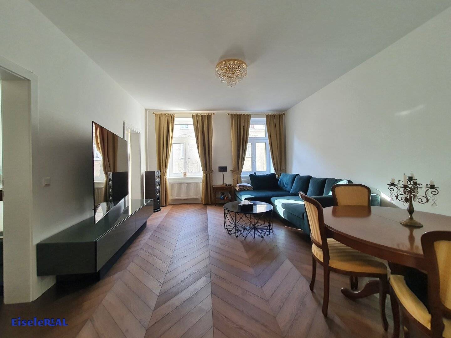 Old building charm: comfortable living in a central location