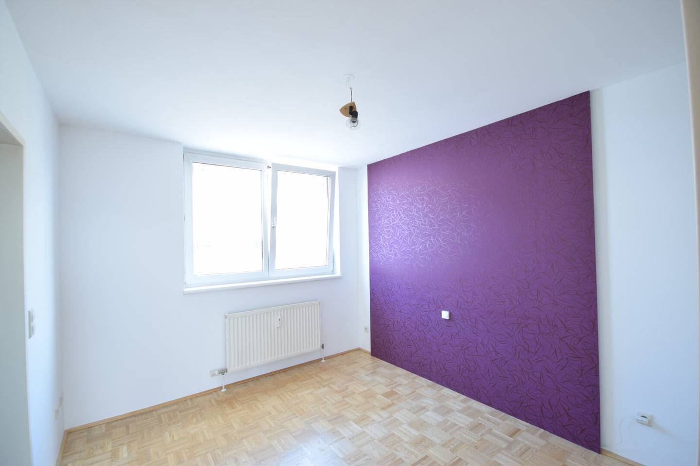 ITZLING - Sunny apartment with balcony and underground parking space