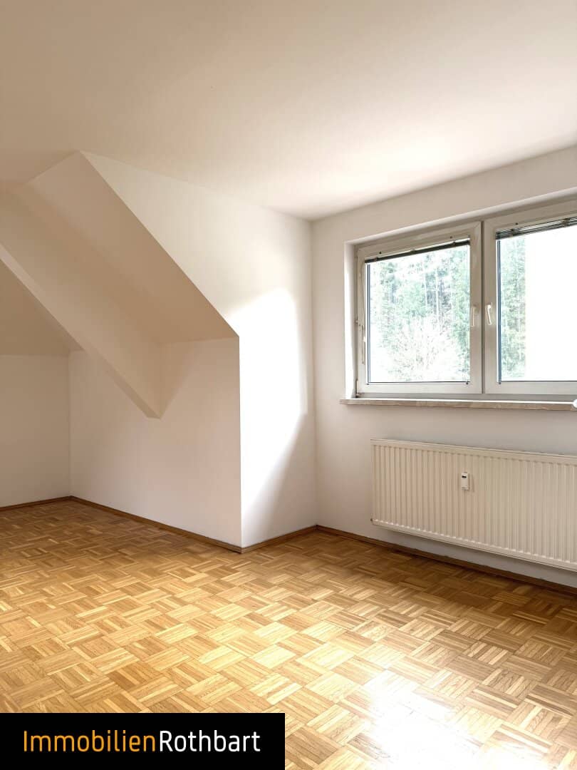 Gemütliche Wohnung im Dachgeschoss in Thörl, Steiermark – Ihr neues Zuhause!