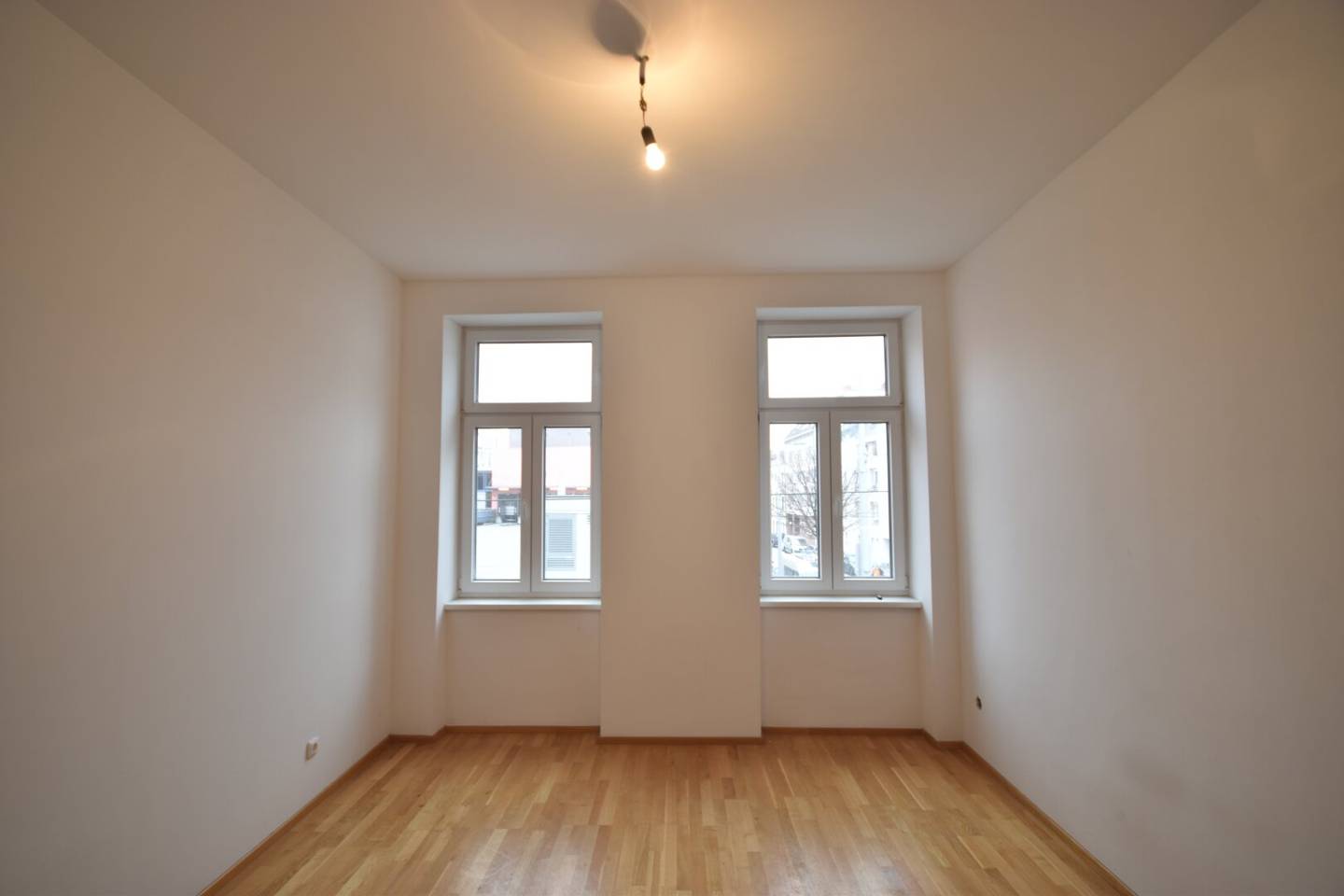 "17. BEZIRK - Attraktive 3-Zimmer-Wohnung mit separater Küche"
