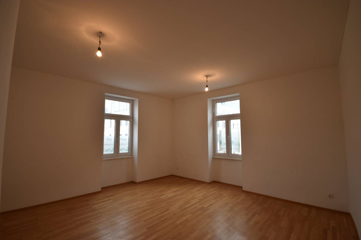 "17. BEZIRK - Attraktive 3-Zimmer-Wohnung mit separater Küche"
