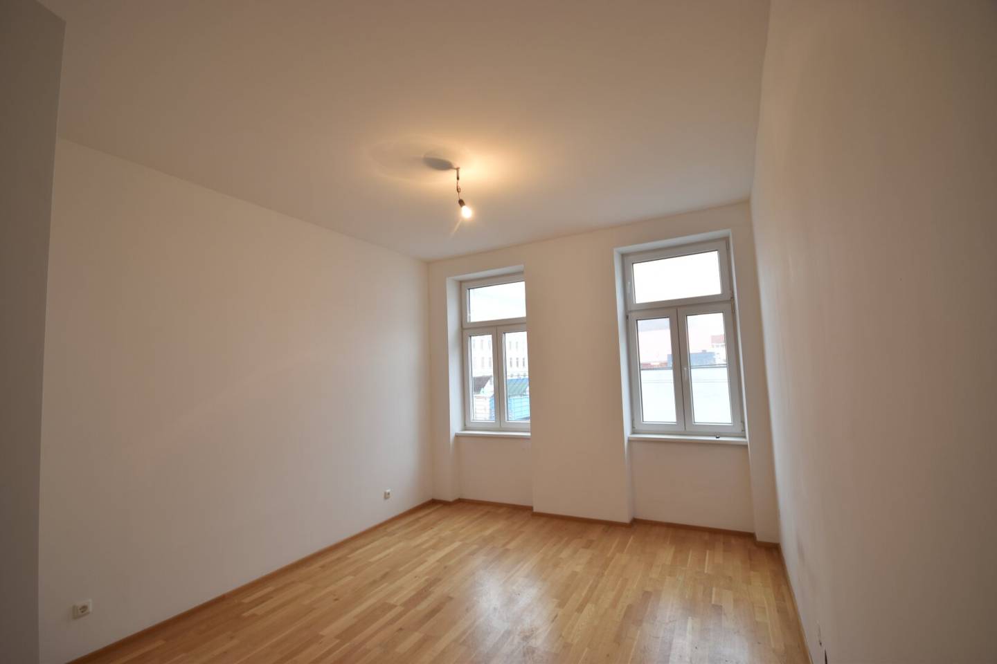 "17. BEZIRK - Attraktive 3-Zimmer-Wohnung mit separater Küche"