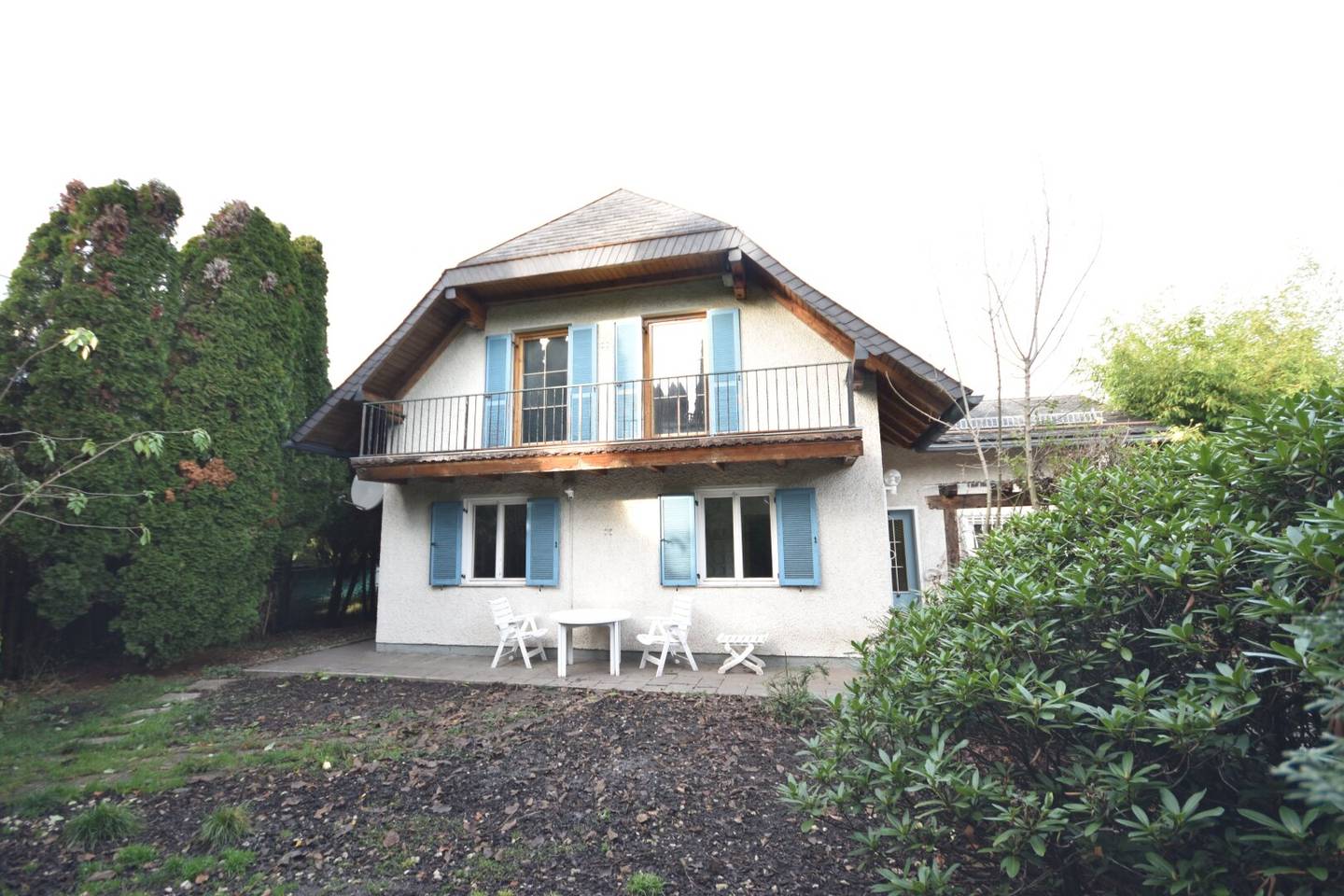 LEOPOLDSKRON - Small well appointed single-family house with secluded garden