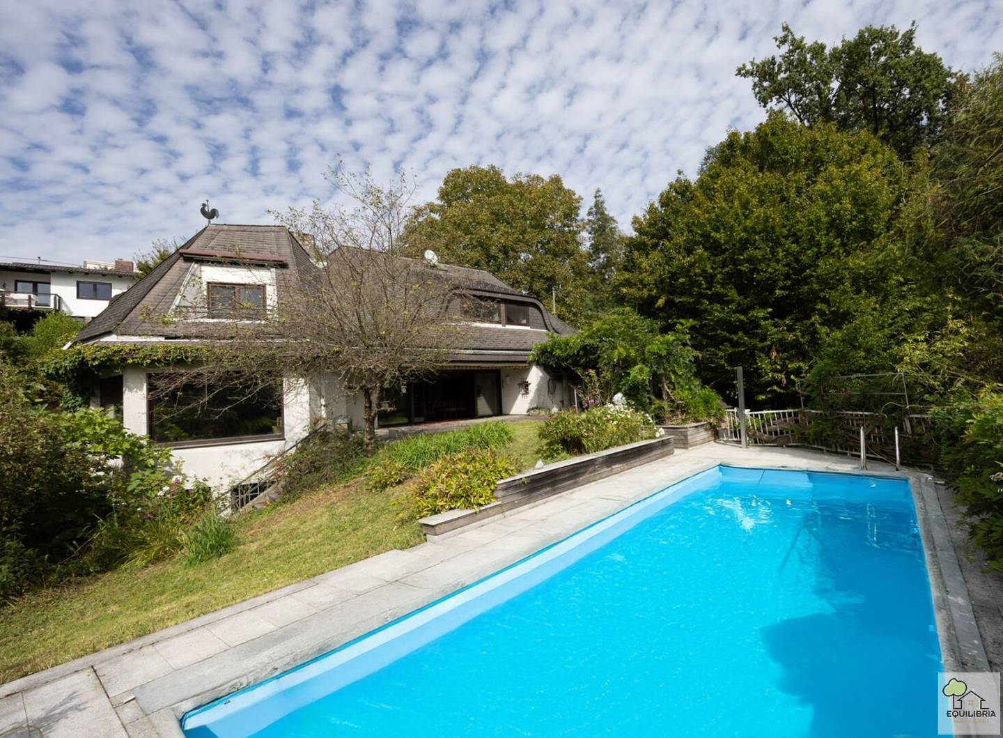 TRAUMLAGE PÖSTLINGBERG - Mitten im Grünen mit Fernblick und doch zentral - Villa mit Charakter &amp; Charme