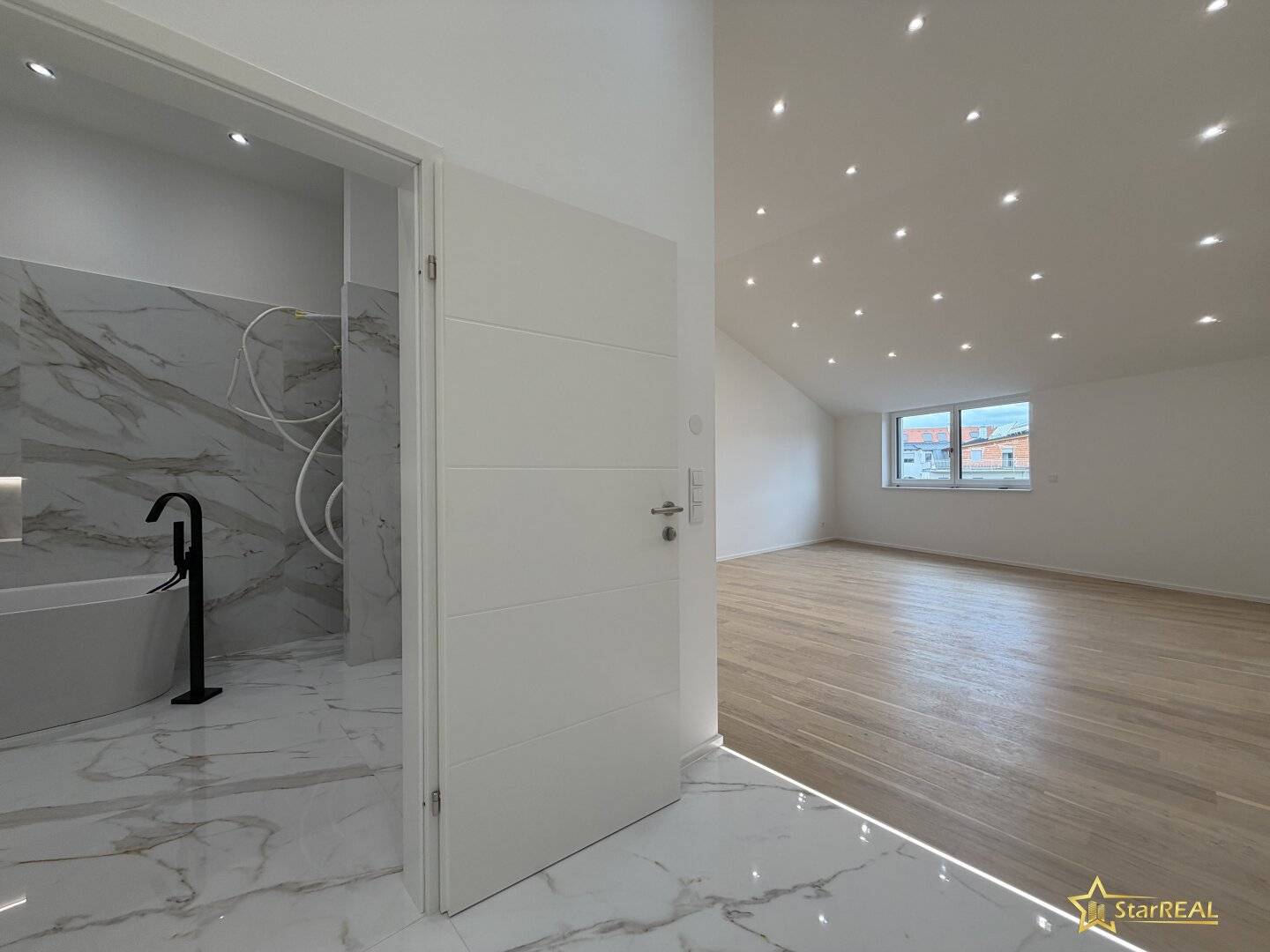 Premium fittings 3-room condominium in central location Commission-free for the buyer