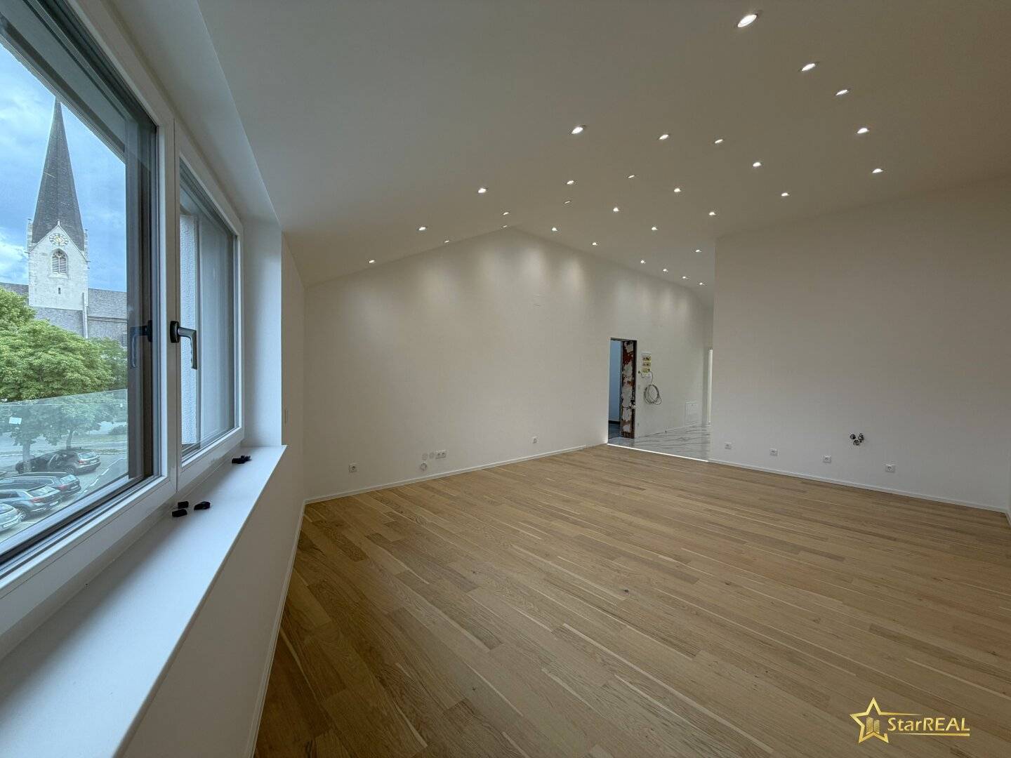 Premium fittings 3-room condominium in central location Commission-free for the buyer