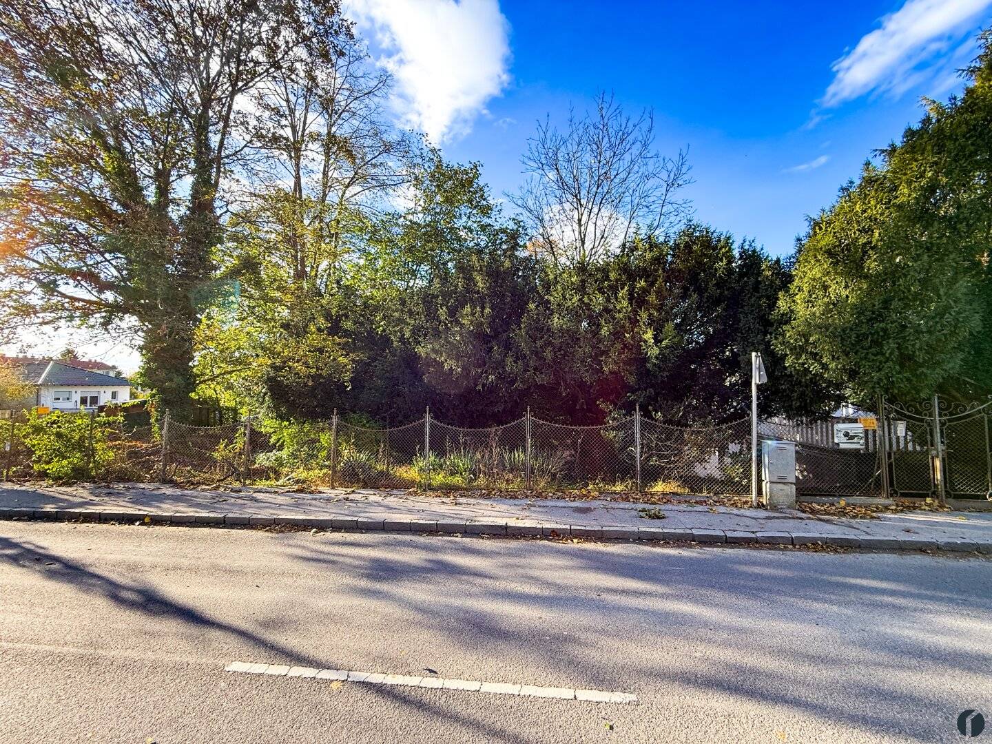 Plot with Potential for Your Single-Family Home in Altenberg