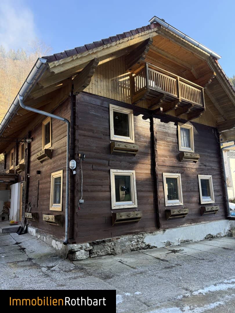 Wunderschöner Bauernhof mit Wald und Wiese!