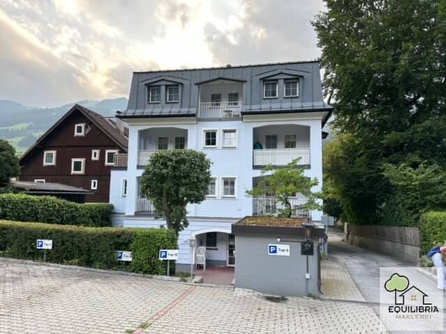 Traumhafte Aussichten in Bad Hofgastein: Charmante 2-Zimmer Wohnung mit Loggia und top Lage!