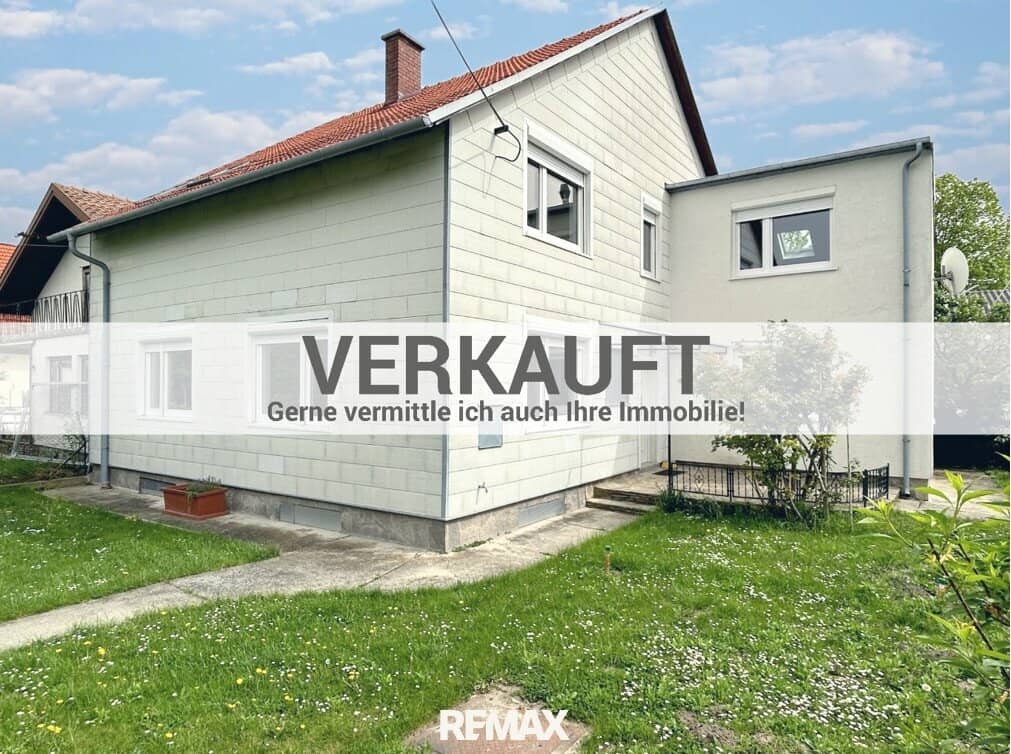 VERKAUFT - 7 große Zimmer!