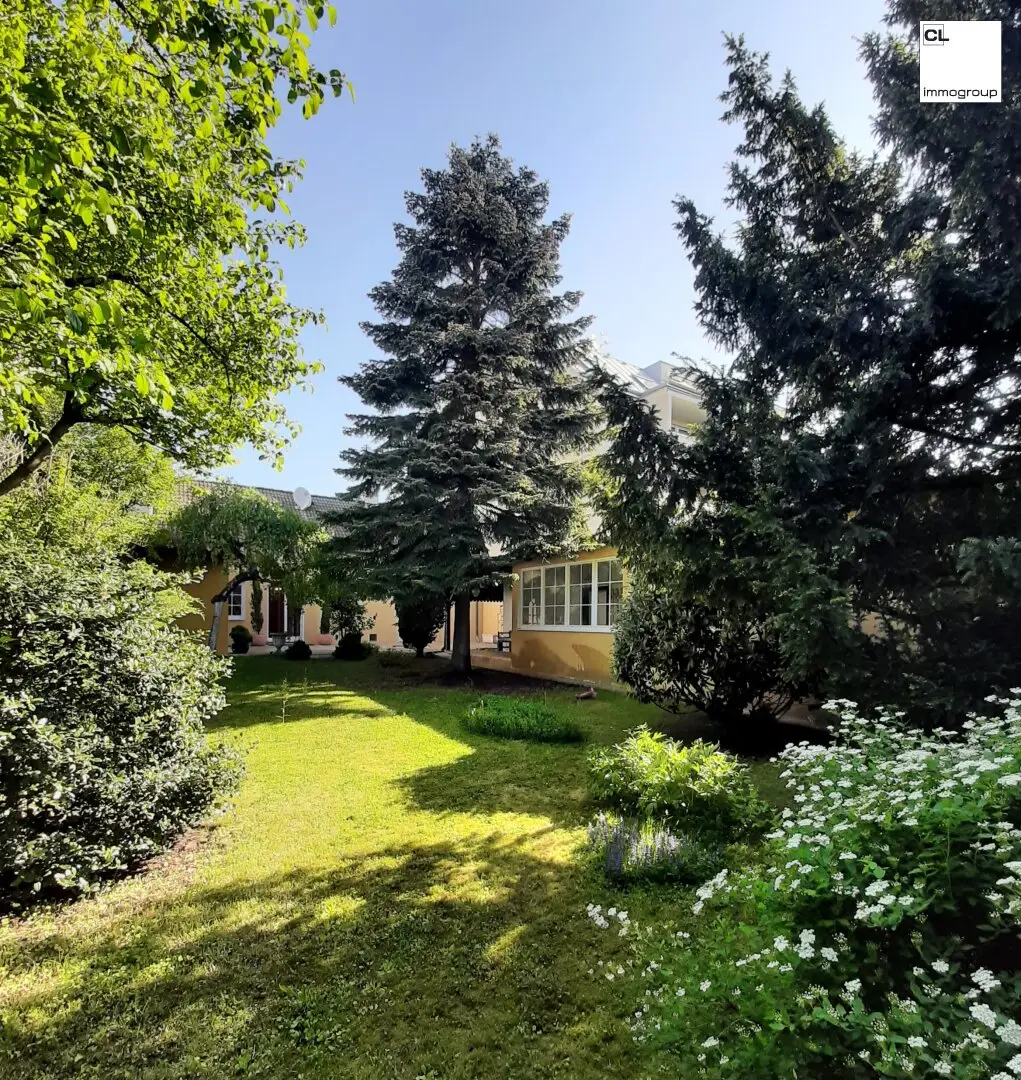 Gepflegte Stadt-Villa im Biedermeier-Stil mit wunderschönem Garten!