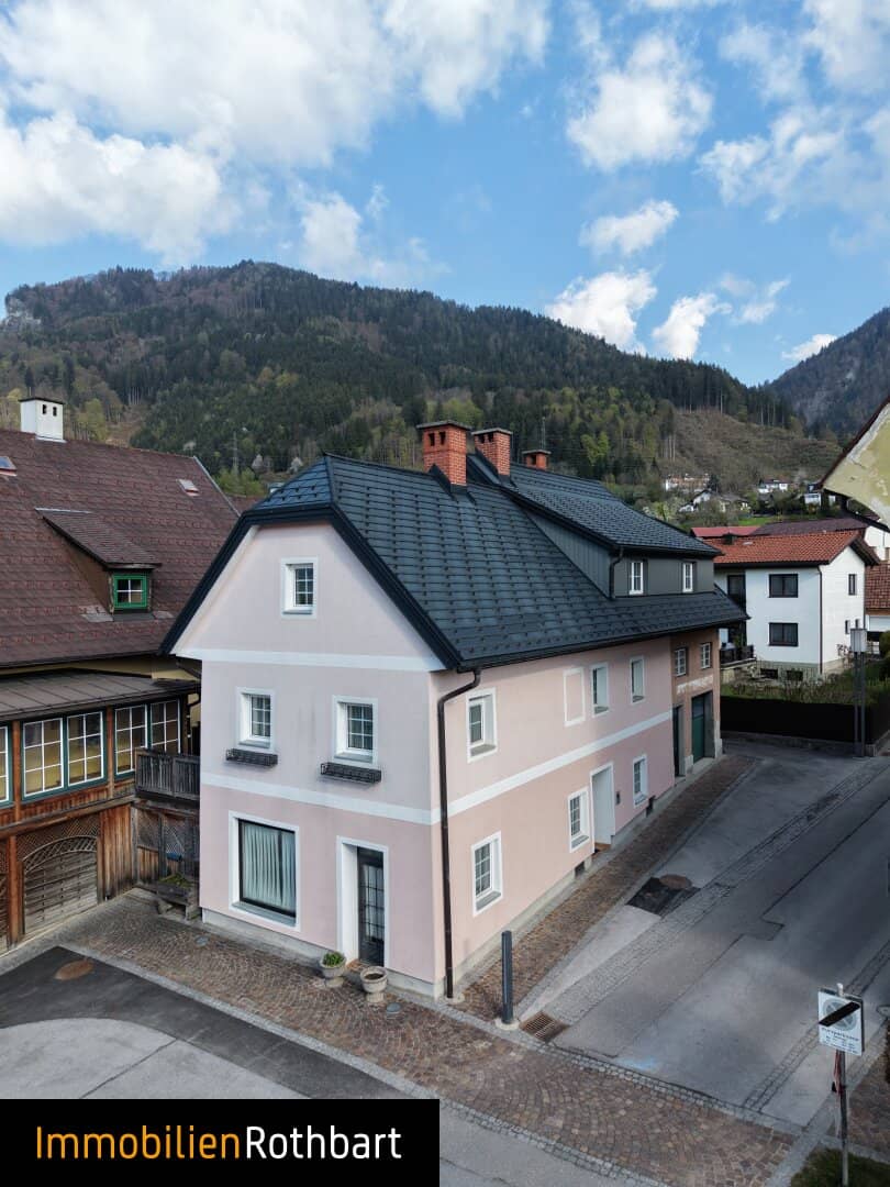 Großes Haus in 8950 Stainach-Pürgg, 200m² Sanierungsprojekt mit Potenzial!