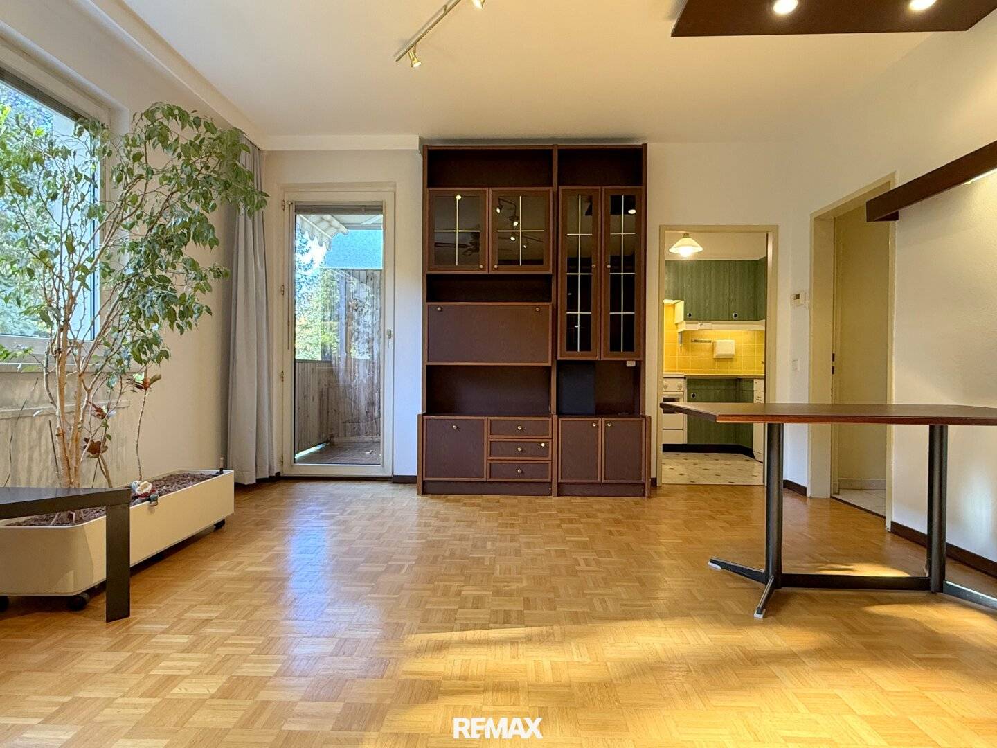 3 Zimmer mit Balkon abseits vom Trubel!