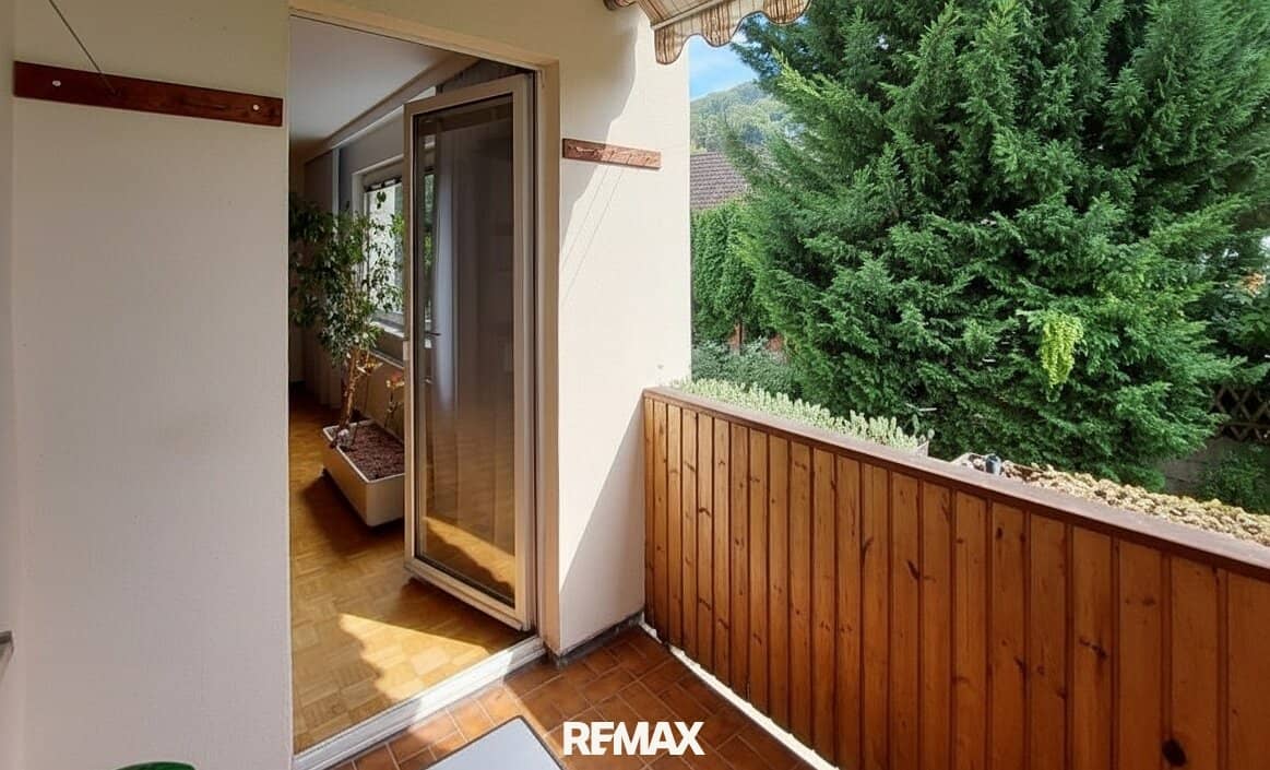 3 Zimmer mit Balkon abseits vom Trubel!