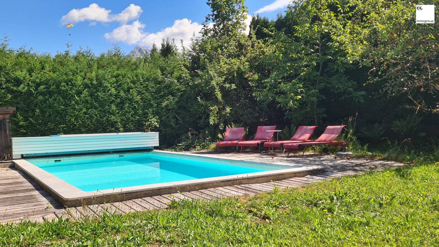 Summer Retreat at Wolfgangsee in German: Sommerfrische am Wolfgangsee? Wait, I must correct