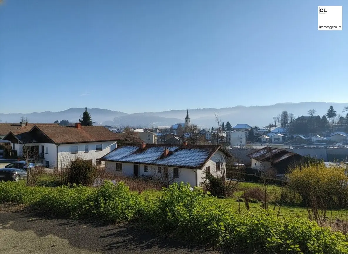 Half of a building plot still available in a top location in the center of Seewalchen