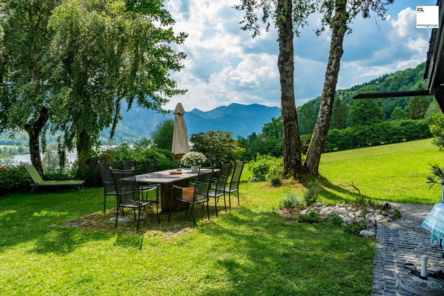 Mondsee Vision: Long-term Investment Plot with Property Purchase Options
