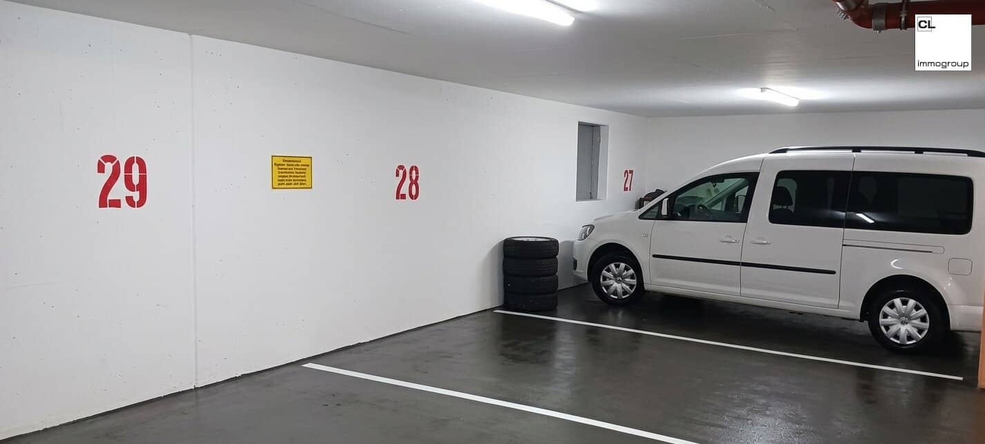 Moderne, helle PKW-Stellplätze in der Tiefgarage, günstige Lage im Zentrum Saalfeldens, Lofererstraße (Kfz-TG-Parkplatz)