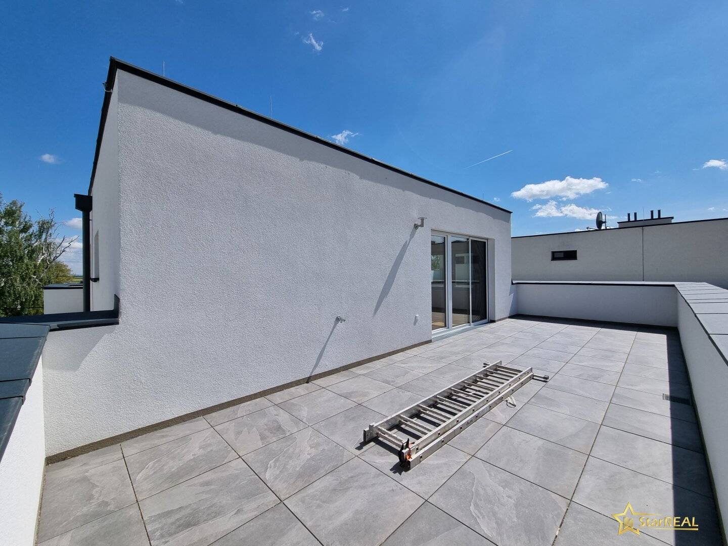 NOCH 1 HAUS FREI! PREIS REDUZIERT! SCHLÜSSELFERTIG. 144 m² WOHNNUTZFLÄCHE, 5 ZIMMER, 2 BÄDER, 3 WC's. INKLUSIVE KFZ-STELLPLATZ.