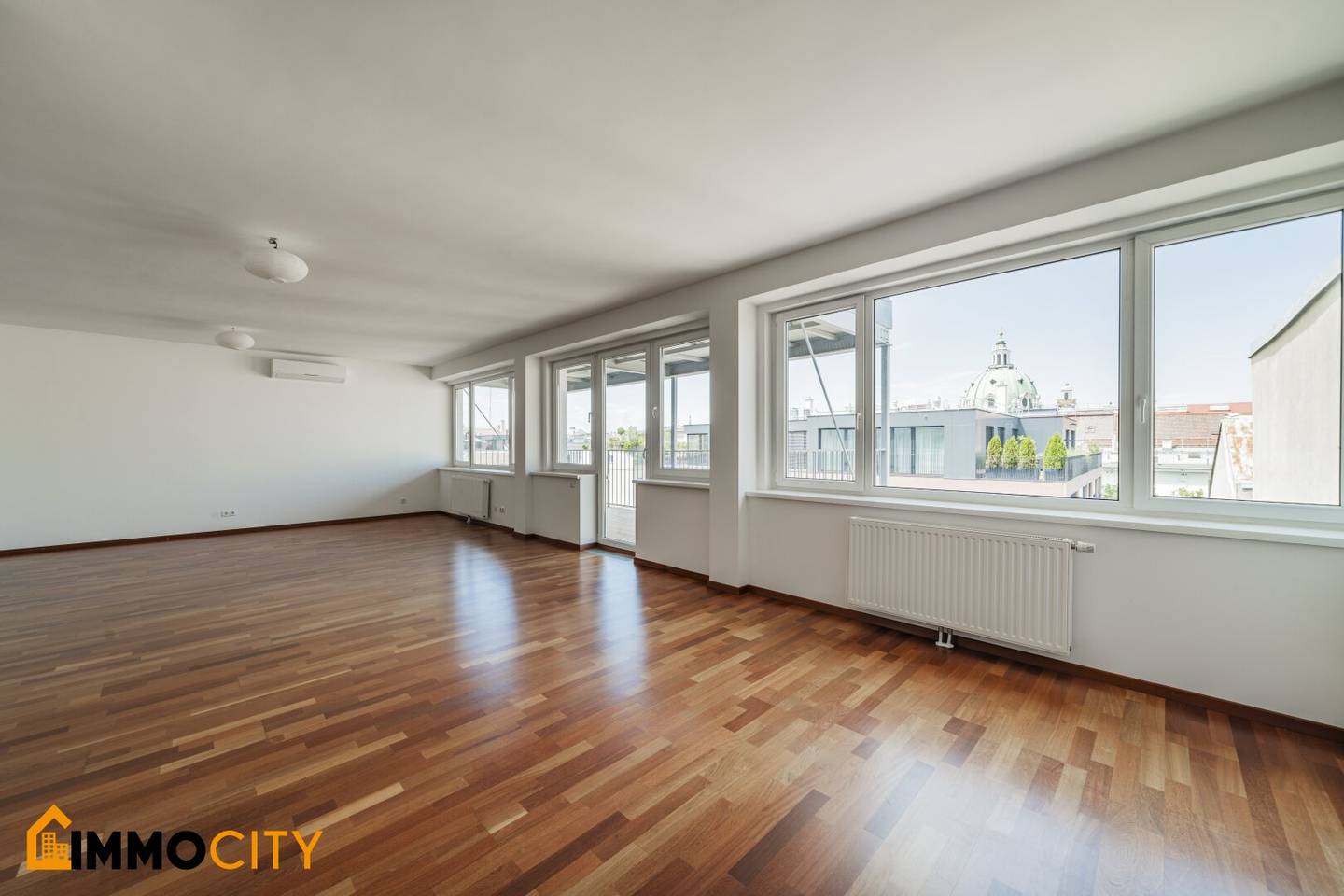 Hoch-Exklusiv und Moderne 4-Zimmer Wohnung (klimatisiert) im 7.Liftstock, nähe Karlskirche, Schwarzenbergplatz + 10 m² Balkon