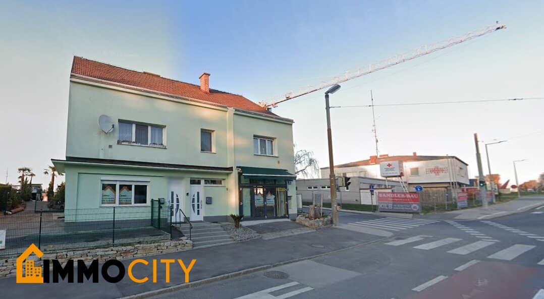 Grundstück mit Bestandshaus in zentraler Lage – 2320 Schwechat, Bruck-Hainburger Straße 25