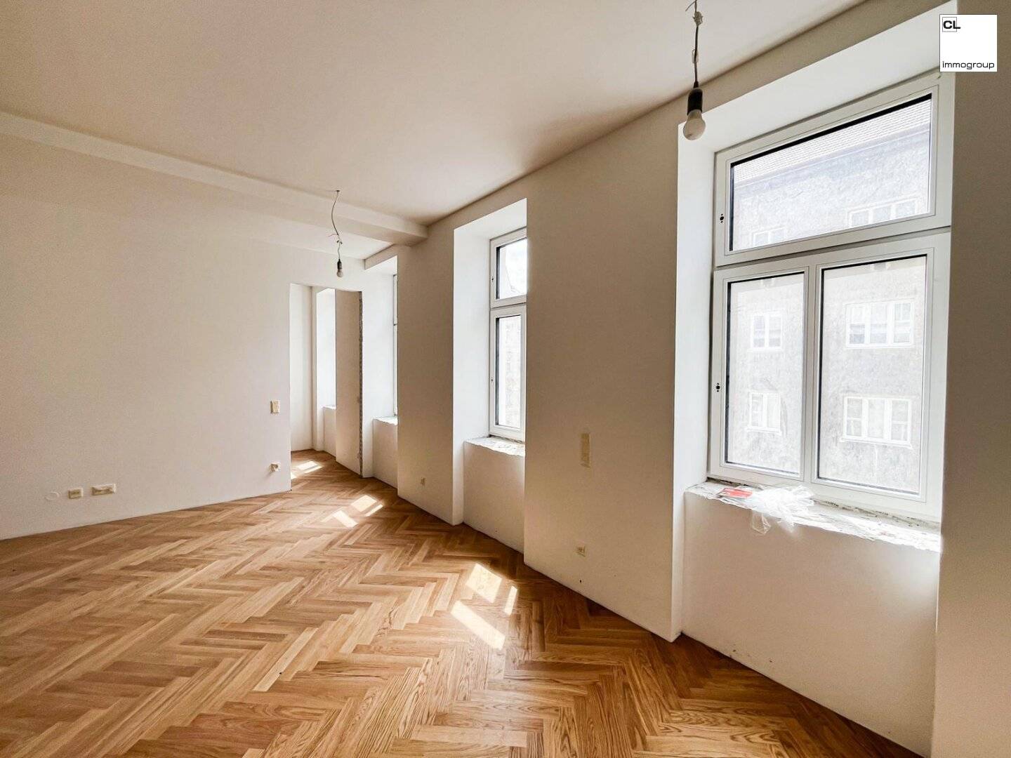 Stylish living near the Donaukanal charming old building project