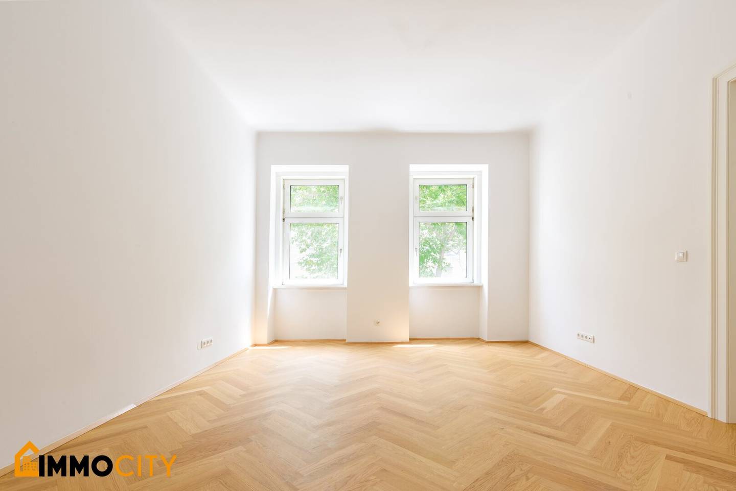 Top renovated two room apartment, first occupancy, turnkey, in Simmering Grillgasse 36