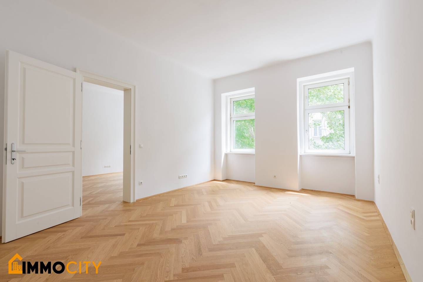 Top renovated two room apartment, first occupancy, turnkey, in Simmering Grillgasse 36