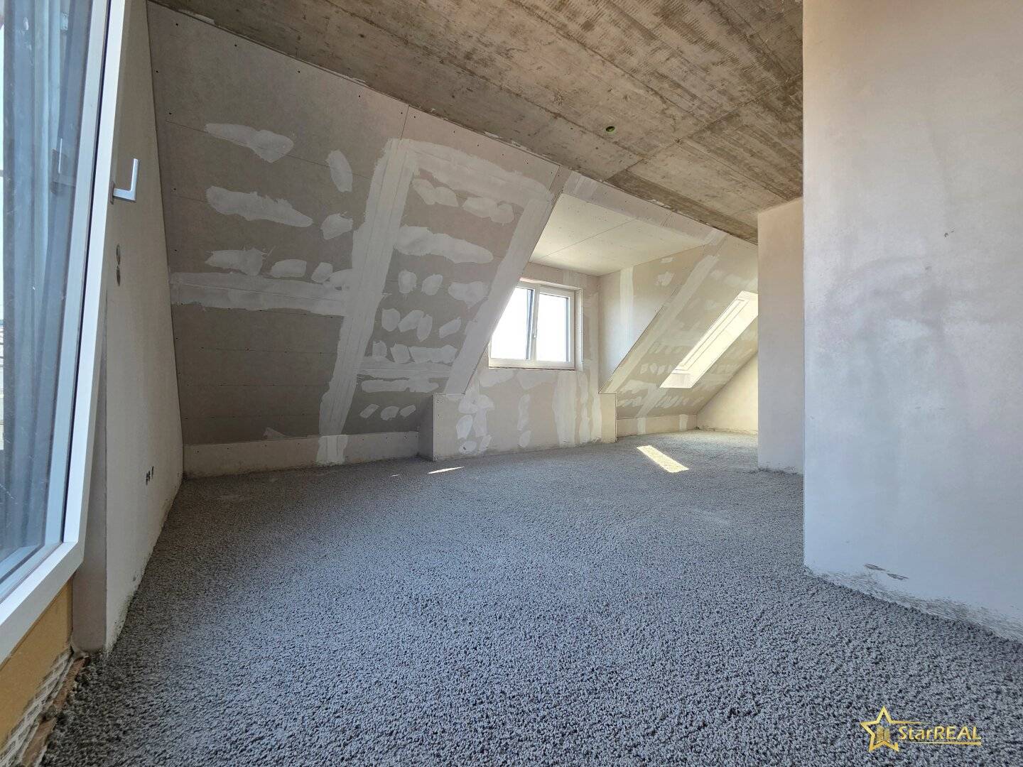 IN BAU! NÄHE GYM SIMONSGASSE. 5 ZIMMER-ZIEGELHAUS. KELLER. 90m² GARTEN. PHOTOVOLTAIK. TOP AUSSTATTUNG. PROVISIONSFREI für den Käufer.