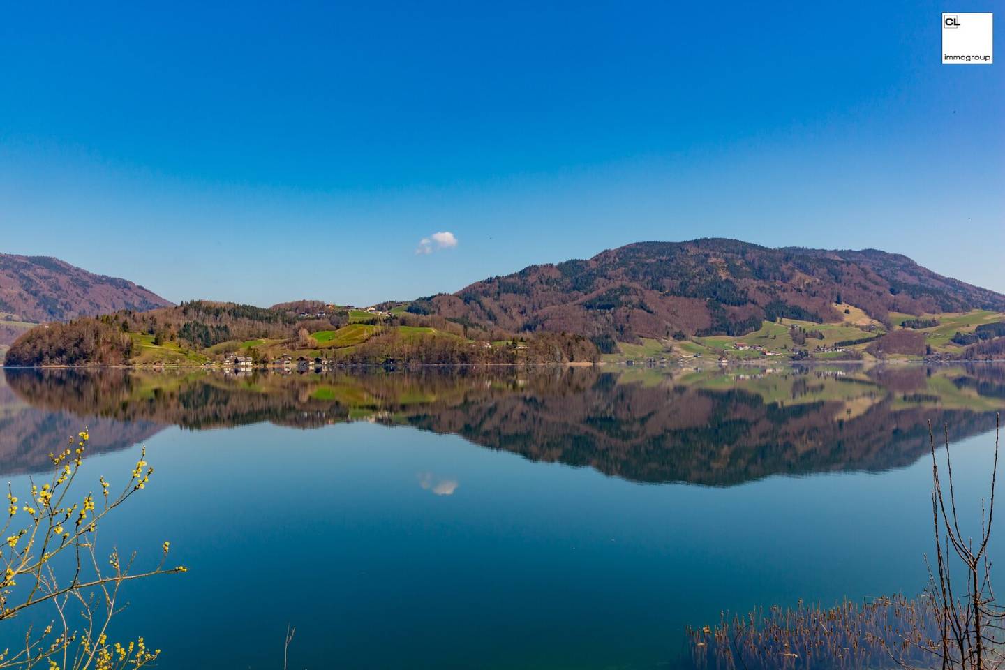 Offmarket-Angebote in Mondsee: Wohnimmobilien mit Seeblick von € 1,2 Mio. - € 7,5 Mio.
