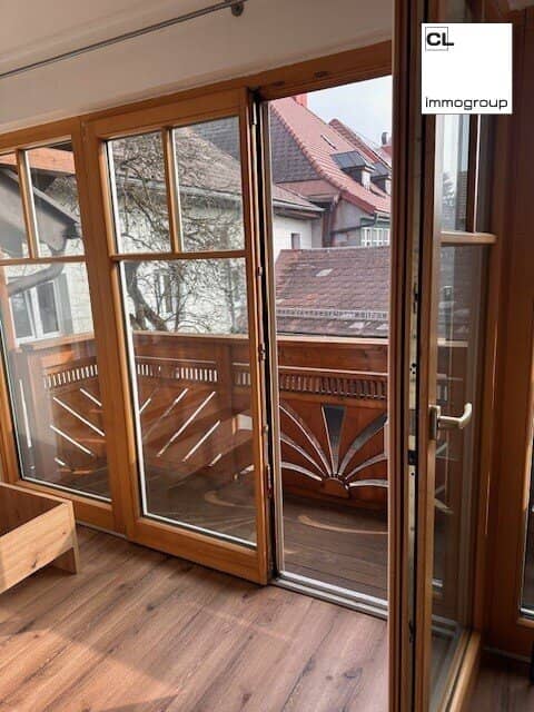 3 Garconnieres and attic apartment in the same building 16 to 123 m² available immediately
