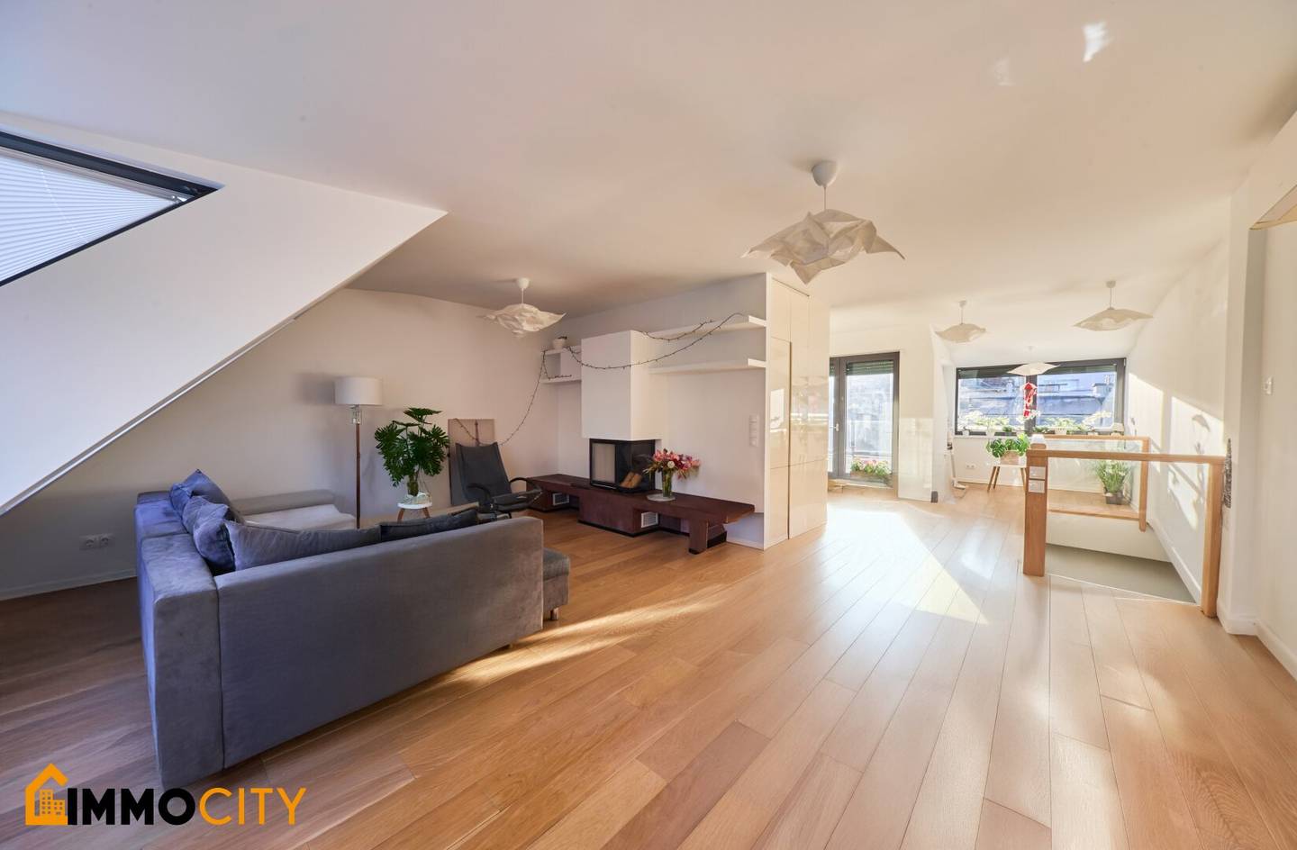 Exclusive 4-room attic apartment with terrace in close proximity to the city center – Mayerhofgasse 7, 1040 Vienna