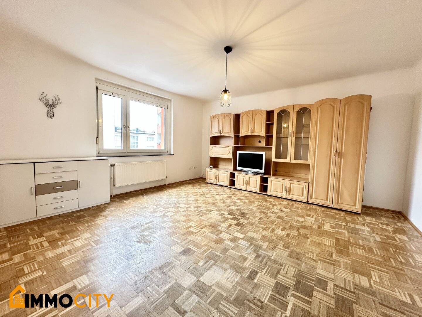 Dreamlike 2 room apartment with balcony and elevator close to the city center and quiet, Bahnstraße 16 18, Eisenstadt
