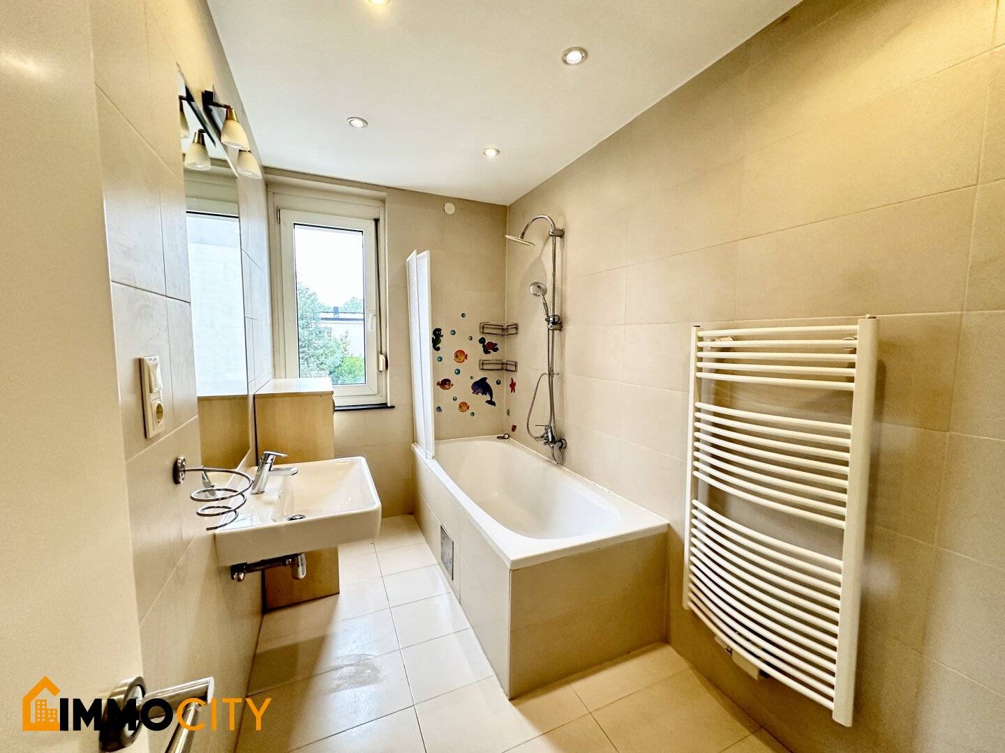 Dreamlike 2 room apartment with balcony and elevator close to the city center and quiet, Bahnstraße 16 18, Eisenstadt